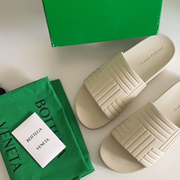 Bottega Veneta Shoes - Bottega Veneta Embossed Slide Sandals